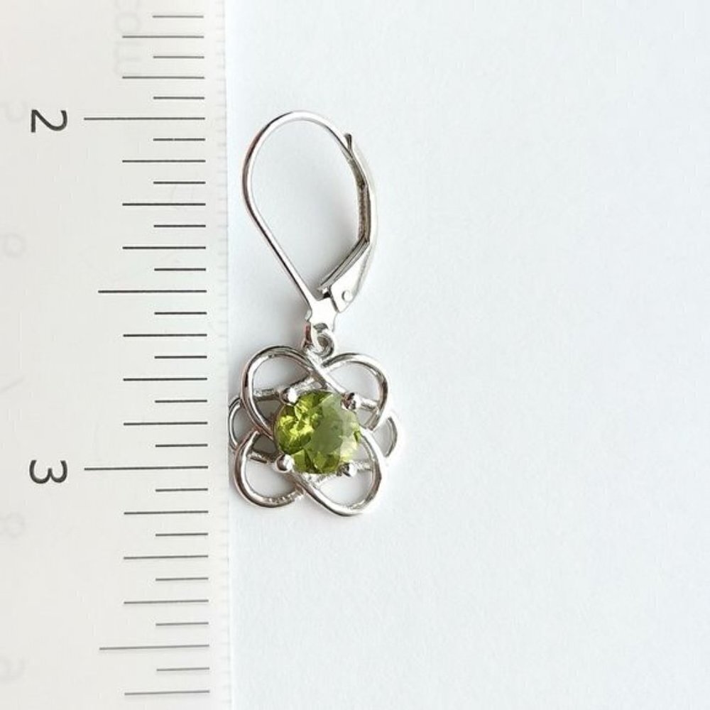 New Sterling silver Peridot modernist flower earrings lever back - Picture 6 of 7